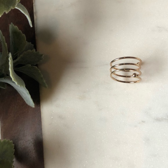 The Gretel - Twisted Spiral Dainty Gold Ring - Picture 2 of 4